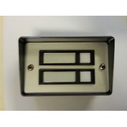 2 pulsanti illuminabili per impianti a campanello - installazione da parete e da incasso.